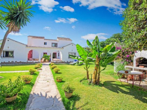 Magnificent Villa in Andalusia near Beach